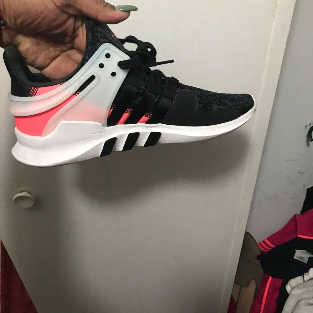 Addidas walking sneakers